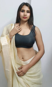 Read more about the article Sarita Ojha Hot Photo, Bio, Wiki